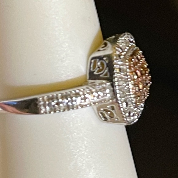 RARE Red Diamond Ring - Picture 9 of 9